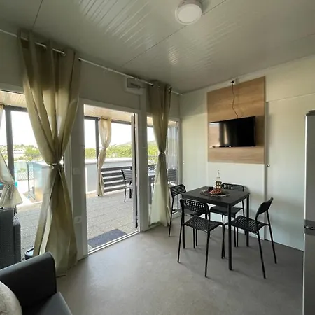 Kemping Mobile L&l *