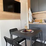 Mobile L&l