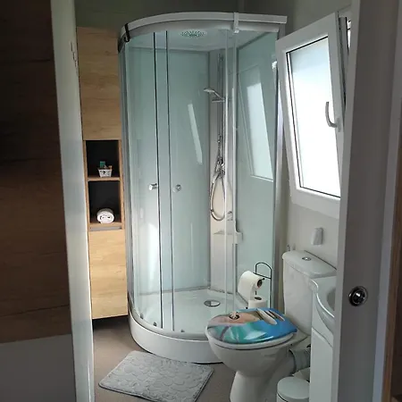 Mobile L&l مكان تخييم *