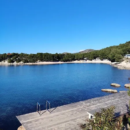 مكان تخييم Mobile L&l *